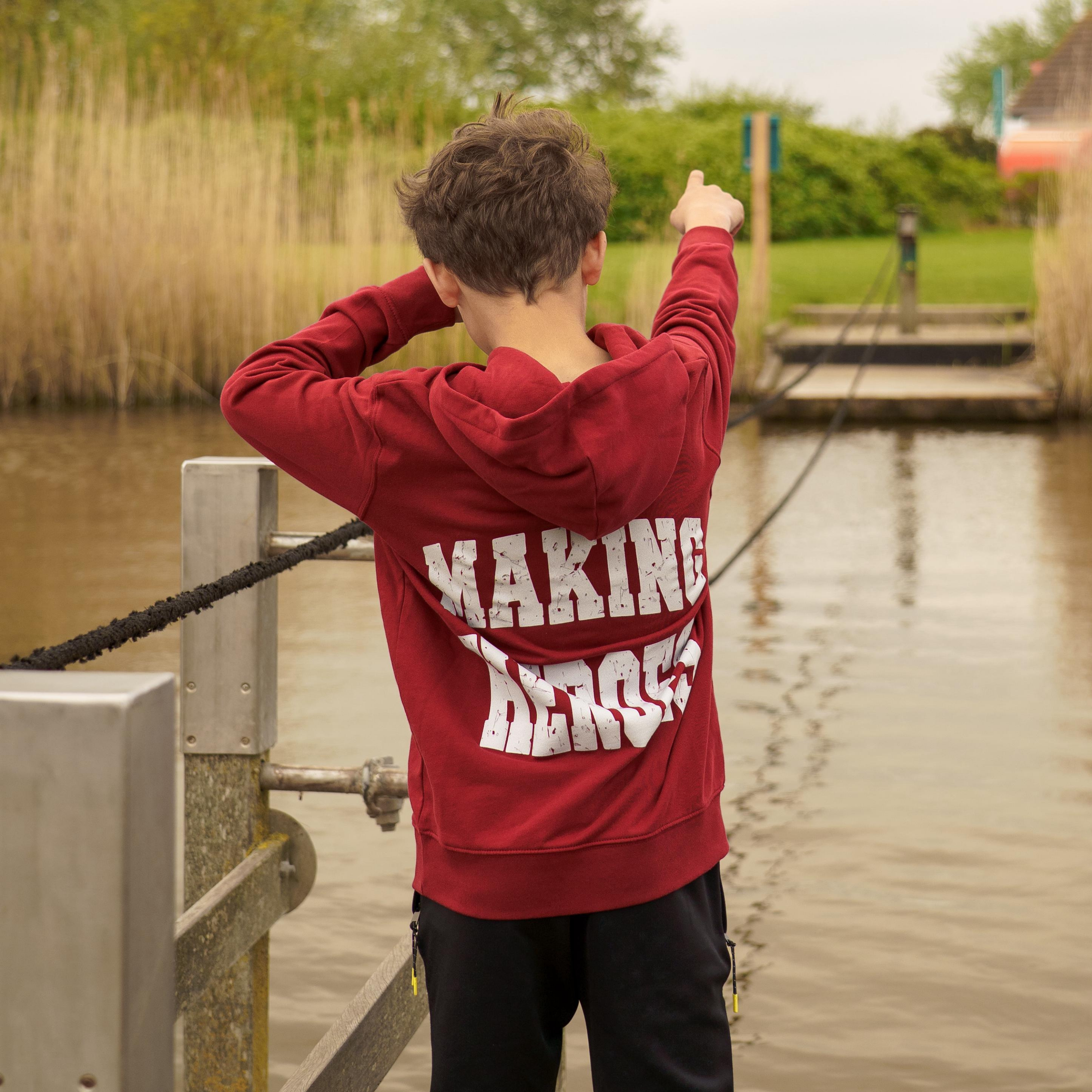 Making heroes | Hoodie