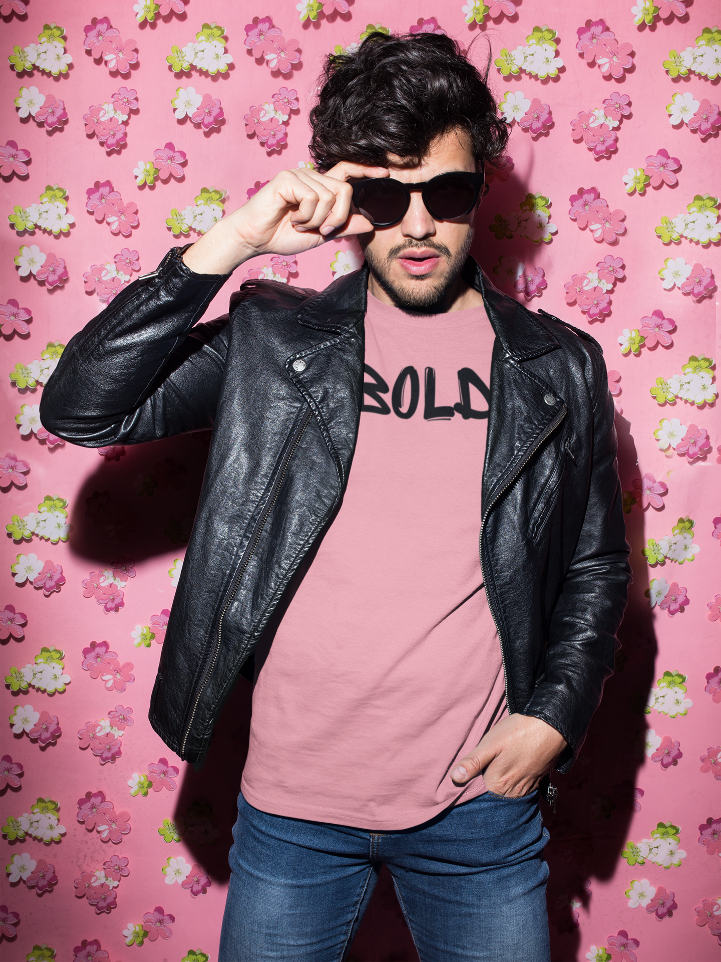 Bold. | T-shirt